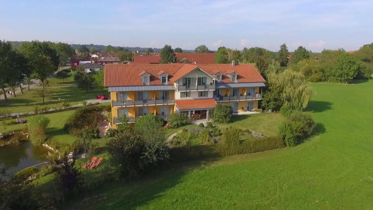 Landhotel Larenzen Кирххам Экстерьер фото