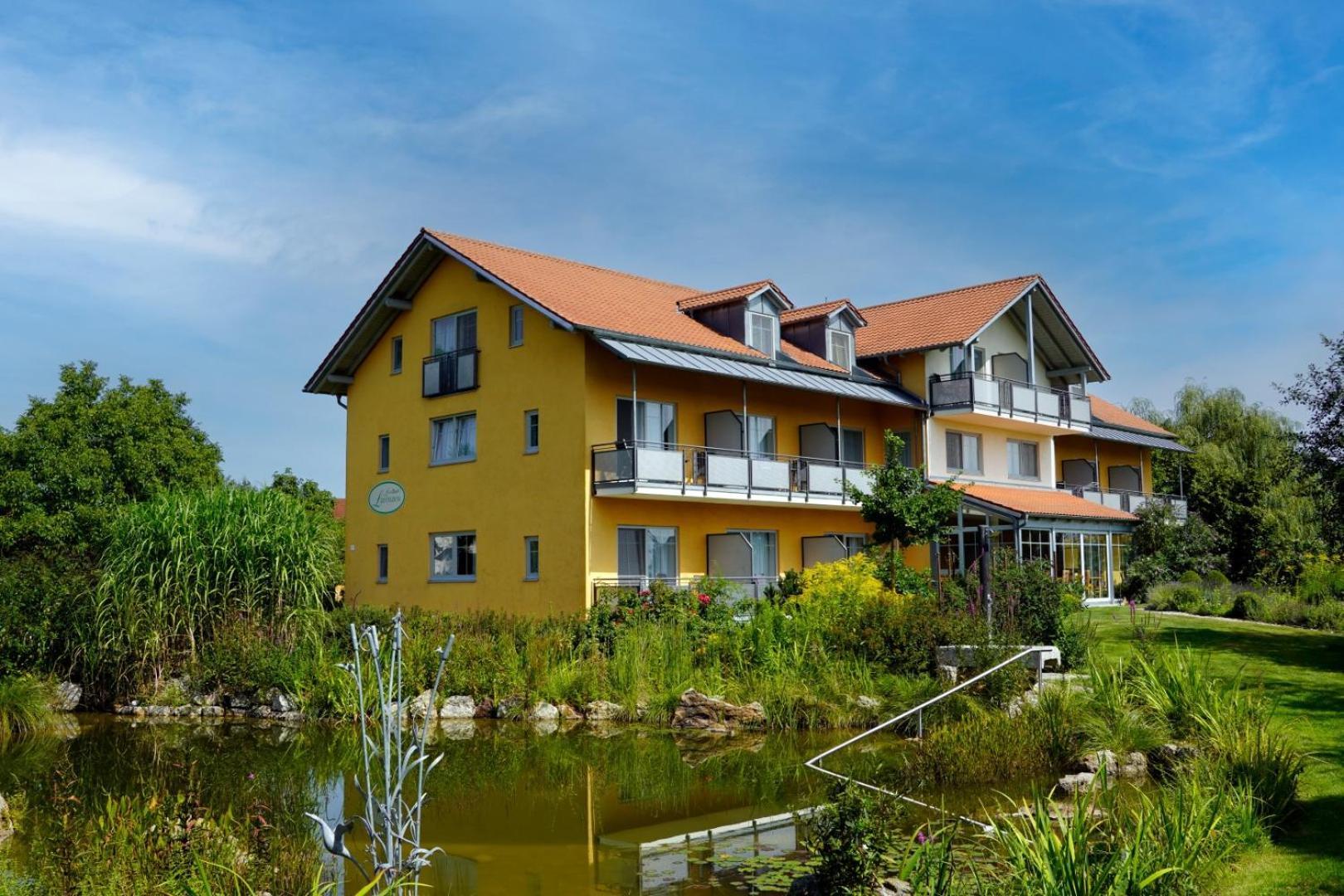 Landhotel Larenzen Кирххам Экстерьер фото